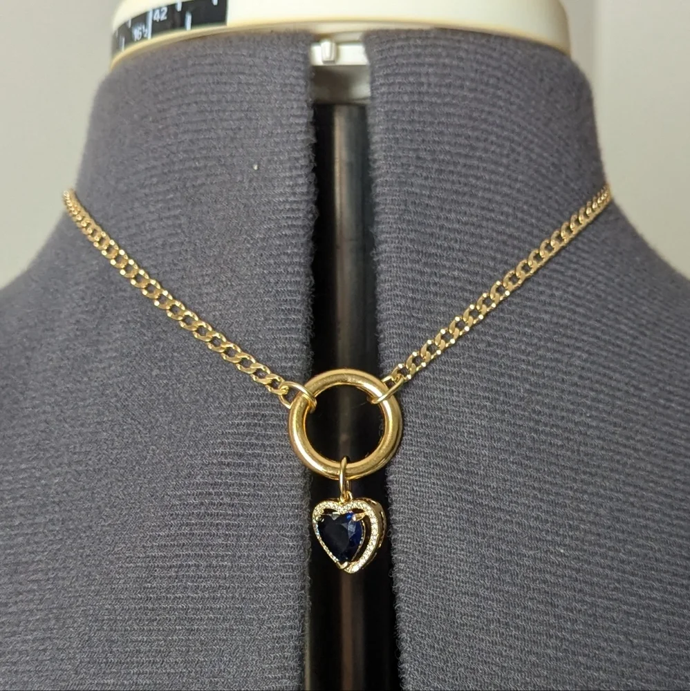 ⛔ SOLD ⛔ Vanessa Mooney Mini Sloane Choker Gold and Blue Heart Necklace - Picture 2 of 4